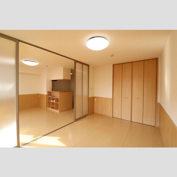 バニュルス　Ⅰ・Ⅱ・ⅢⅡ103号室 洋室