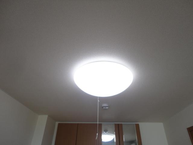 マーガレットガーデンⅢ306号室 照明