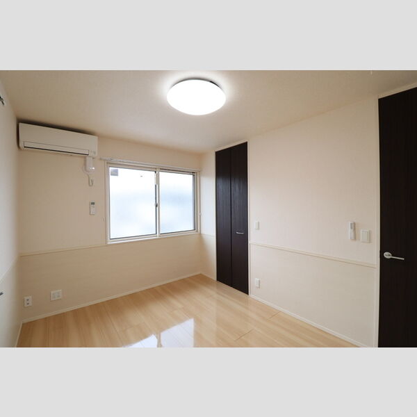 アマービレ　B棟203号室 洋室