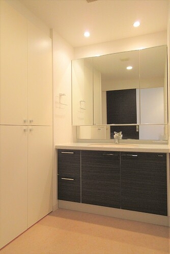 ライオンズステーションプラザ十日市場4階 同建物別部屋の参考画像