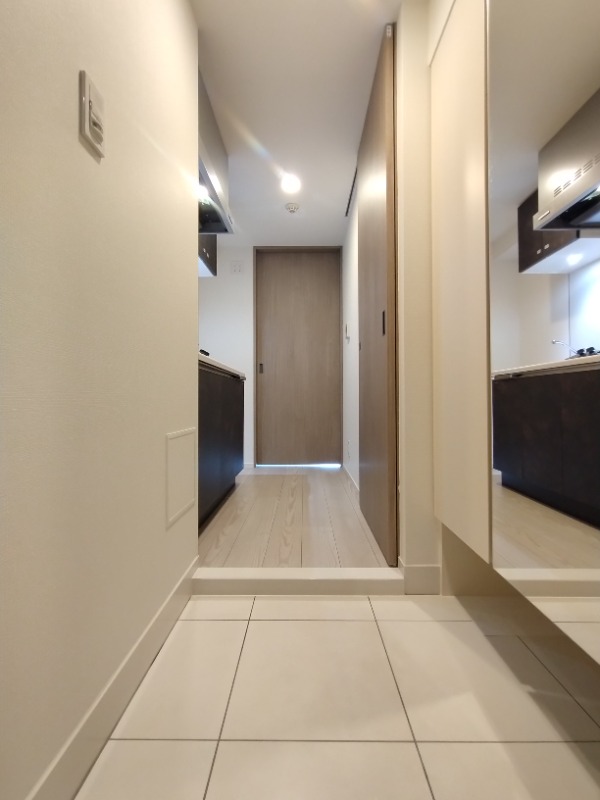 クレイシア森下ステーションサイト2階 玄関