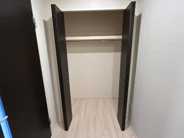 （仮称）柏市船戸　新築アパート103号室 玄関ホール収納（イメージ）