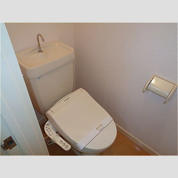 グリーンウッドハイツB201号室 温水洗浄暖房便座