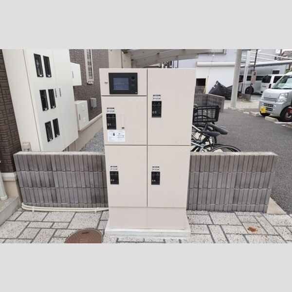 ボヌール 宅配ボックス