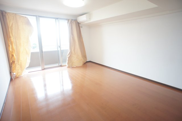 ＫＡＮＥＮＡＲＩ和光0703号室 明るい洋室です