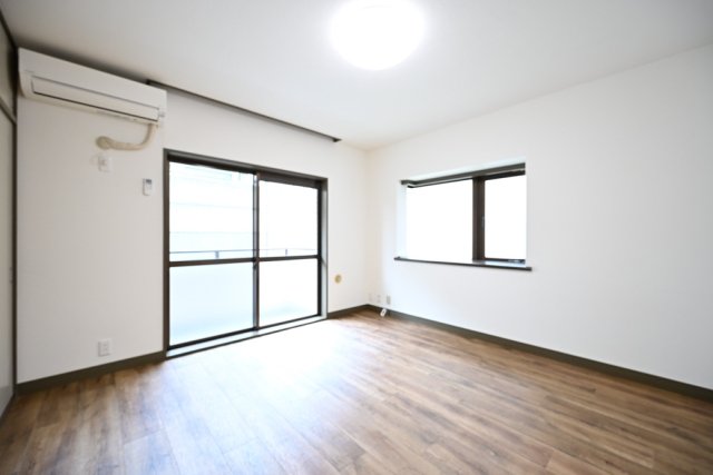 ヒズ・コープ1階 部屋その他