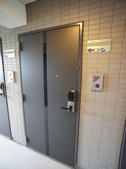 Ｃａｓａ．ａｖｉｒｉｏ0304号室 玄関