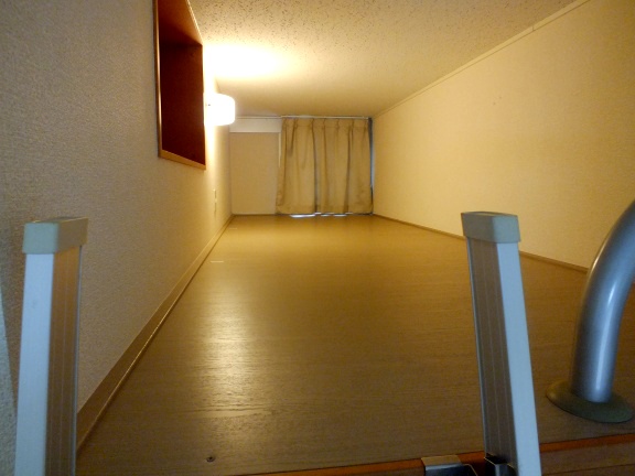 レオパレスファミリア 内観