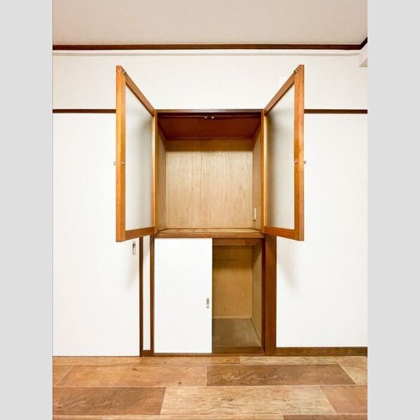 レジデンス金剛103号室 物入