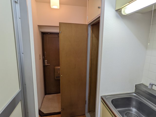 ハナブサマンション401号室 収納