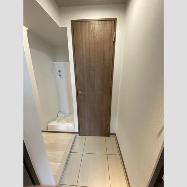 MAXIV西川口TRE401号室 玄関