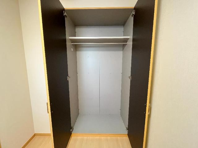 サンライズ戸田 クローゼット