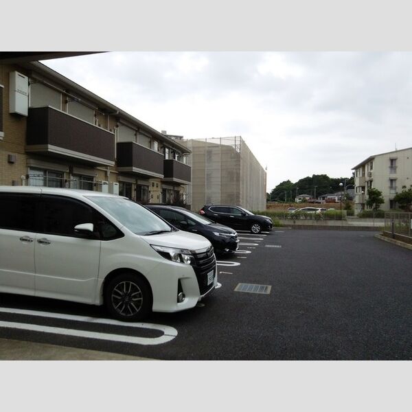 プレジオ幕張 駐車場