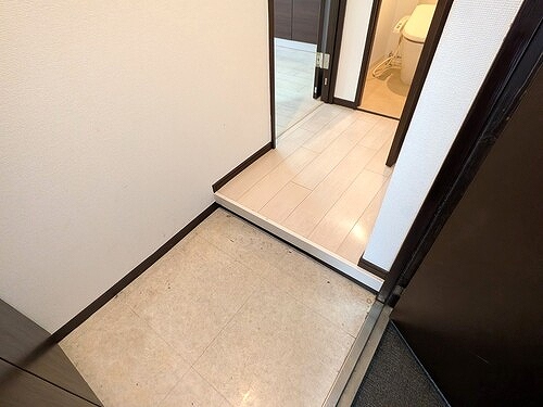 セントヒルズ落合2階 共有部からの室内
