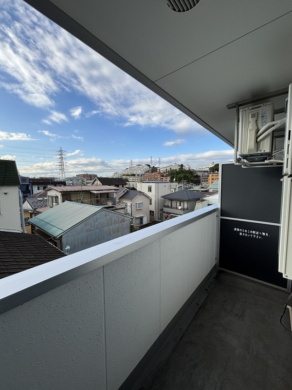 LOC'S WADAMACHI 302号室の写真となります