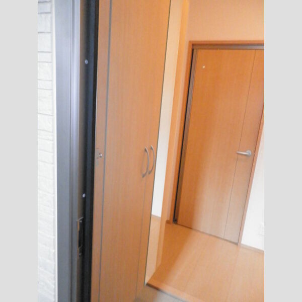 グランドソレイユ 玄関