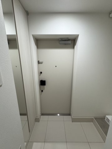 GENOVIA世田谷桜0305号室 玄関