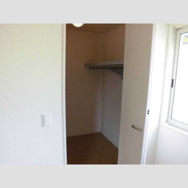 ソレイユ・アイビー ウォークインクローゼット