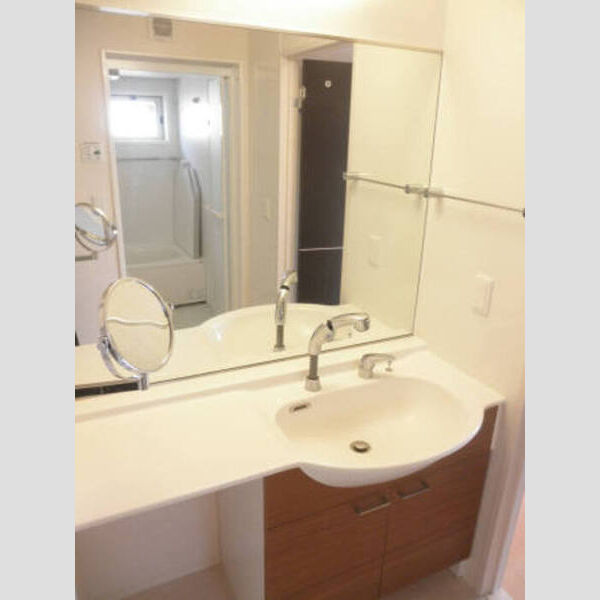 メゾン駒形 洗髪洗面化粧台(反転)