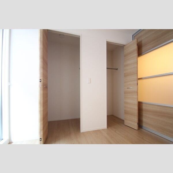 アンジュール栗原203号室 クローゼット