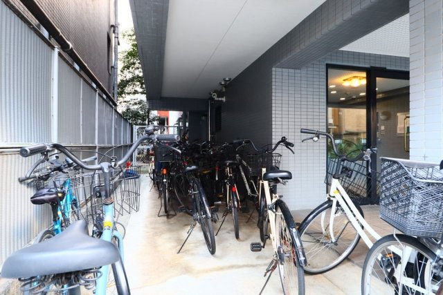ダイホープラザ中野新橋2階 駐輪場