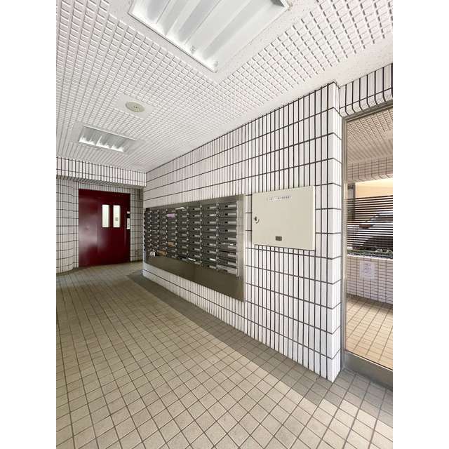 スカイコート鶴見第2506号室 エントランス