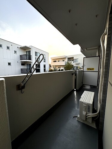 ライオンズマンション調布国領2階 バルコニー