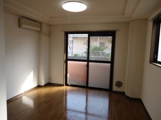 サンフラワー湘南 洋室