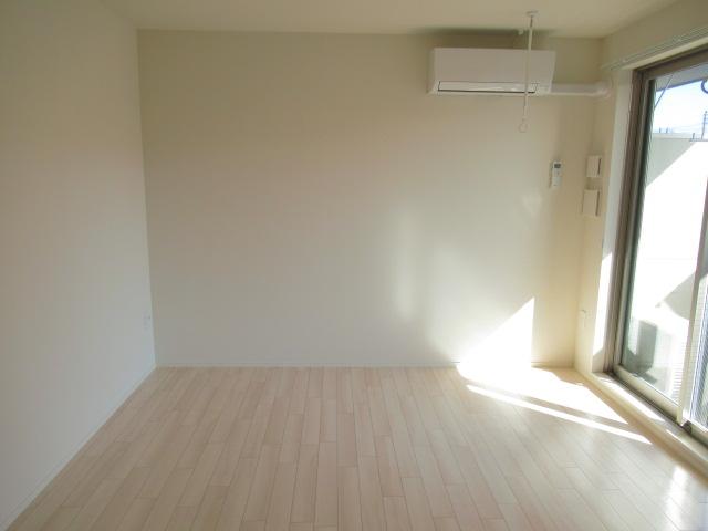 イーストガーデン リビング