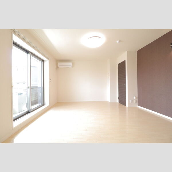 ピラタス　ⅩⅡ 洋室