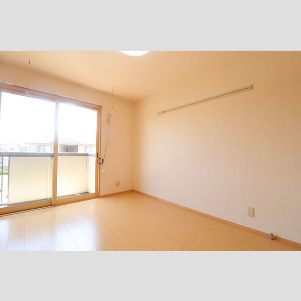 メゾンベール末広202号室 洋室6帖