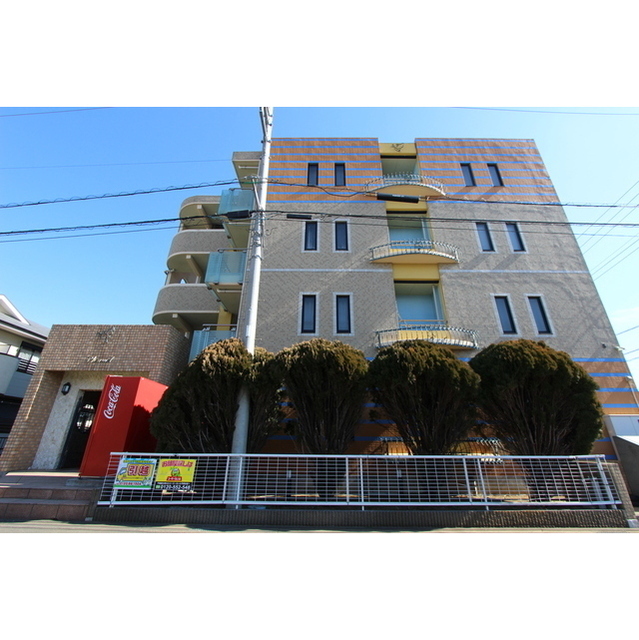 ファヌエル 外観