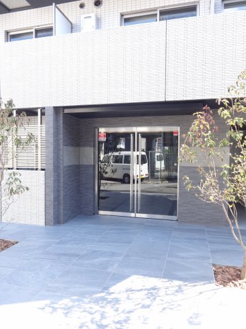 ＣＲＥＶＩＳＴＡ北千住302号室 エントランス