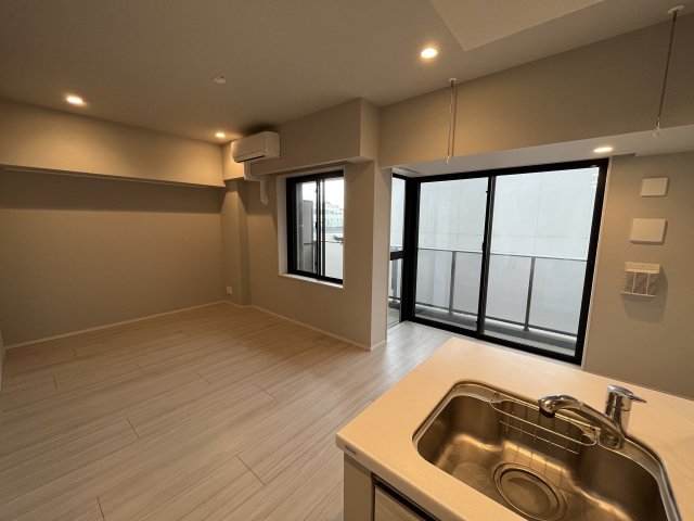 びゅうリエットグラン新宿戸山104号室 リビング