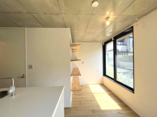 trias220103号室 ロビー