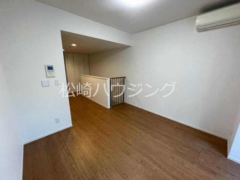 Dacha1階 リビング