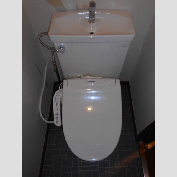 ハイネス大嶋102号室 温水洗浄暖房便座