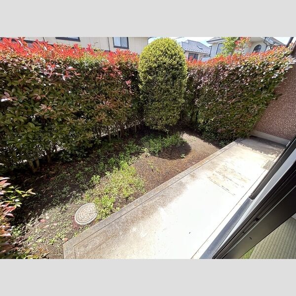 ロイヤルガーデン　壱～七番館3102号室 専用庭