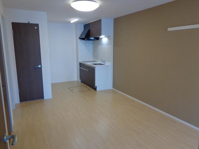 グランドゥール・メイ00102号室 洋室