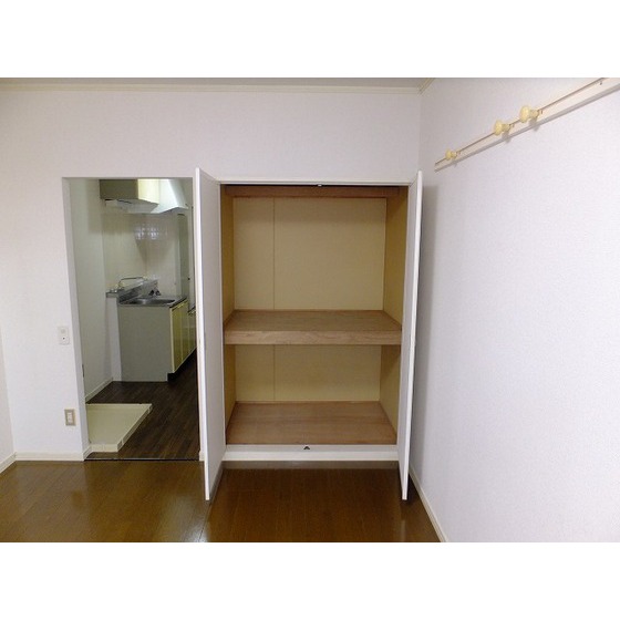 ハウス門馬0202号室 内観