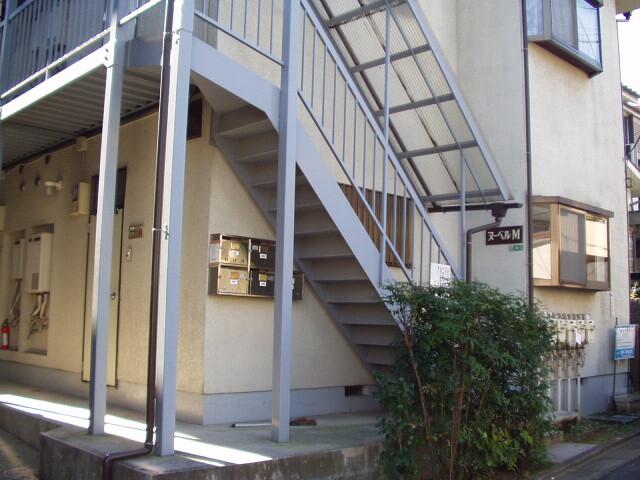 ヌーベルＭ エントランス