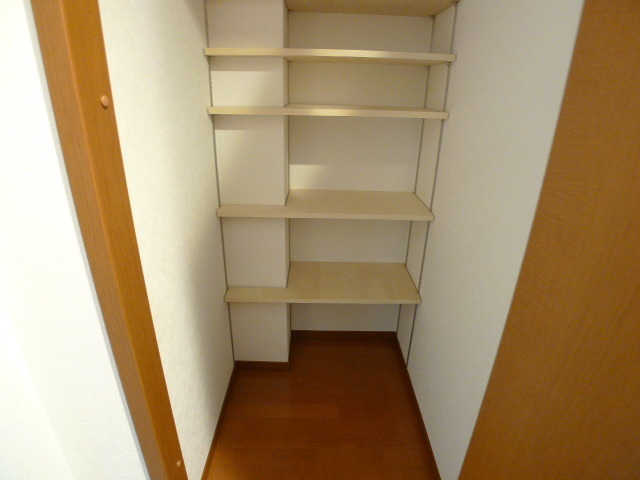 利右衛門壱番館0203号室 玄関