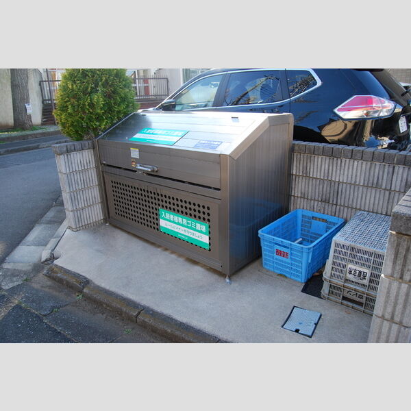 アレグリア106号室 ゴミストッカー