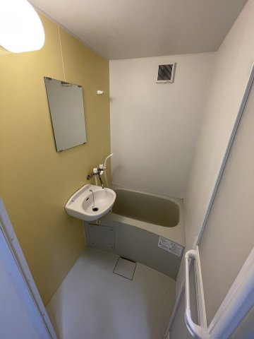 ユナイト石川町エドワードの杜201号室 お風呂