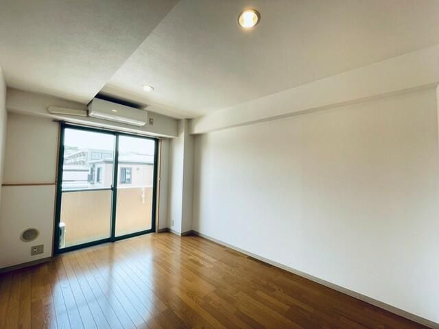 ヨコハマＫＹＴビルディング304号室 同建物別部屋の参考画像