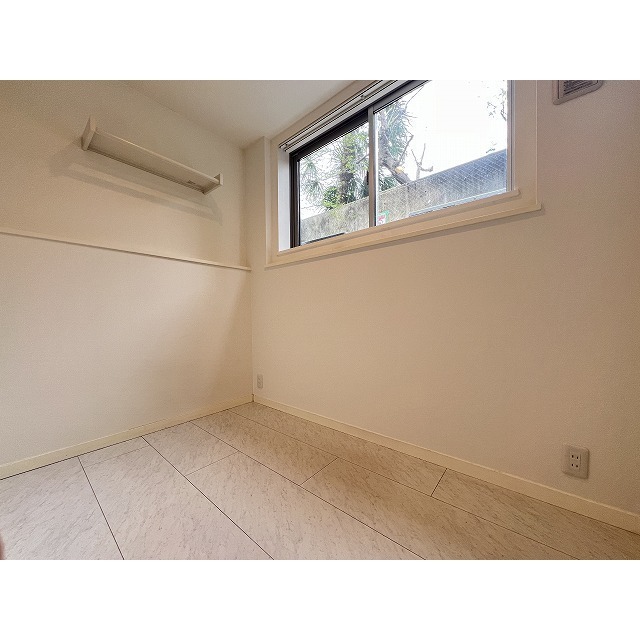 フレシール大久保b105号室 内観