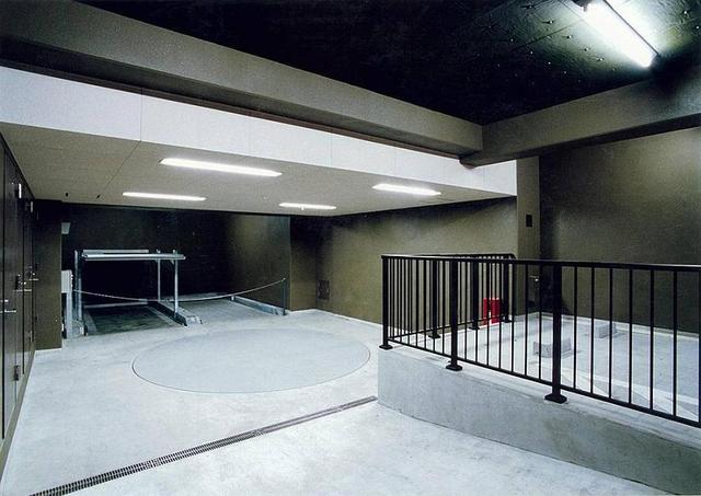 グランド・ガーラ練馬5階 屋内にある駐車場