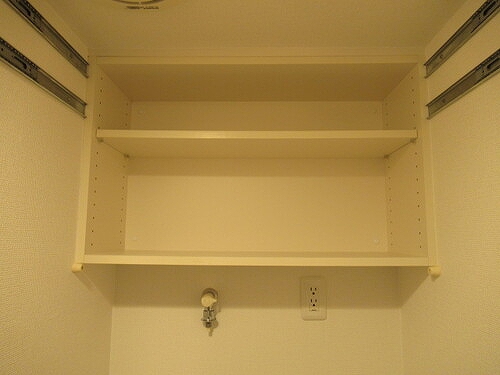 サンクタス文京大塚 アヴァンテラス 上部収納（洗濯機置き場）