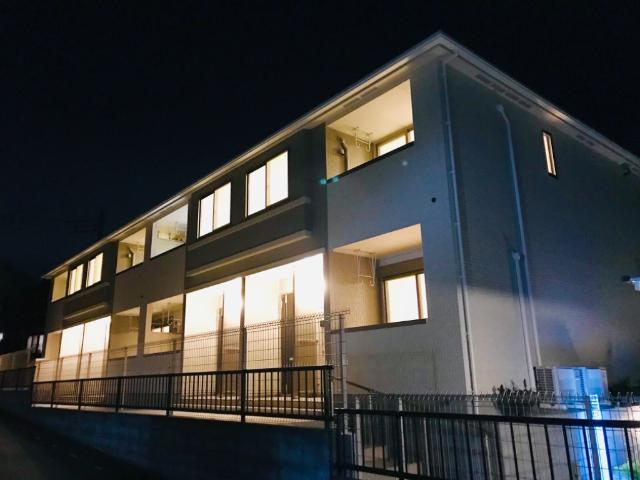 エテルナ 外観写真（夜）