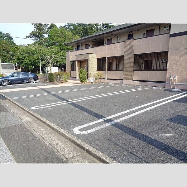 グラシアス 駐車場